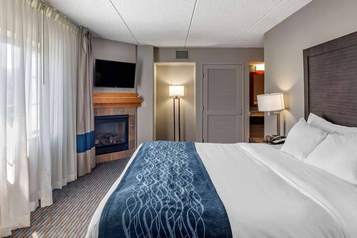 Room 16 of 33